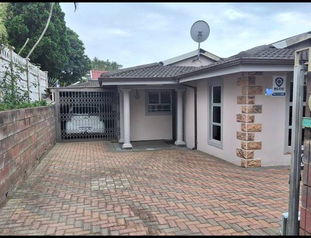3 BEDROOM HOUSE FOR SALE IN SHALLCROSS